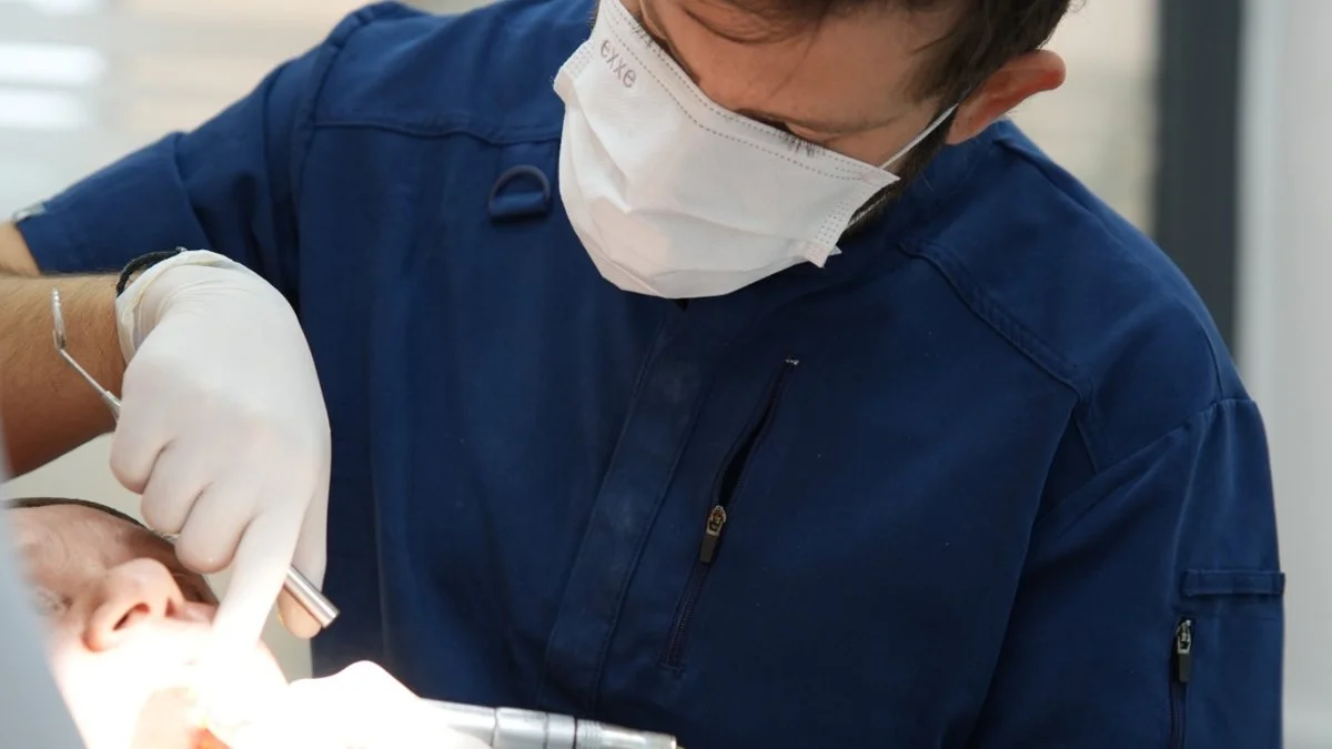 İzmir Diş İmplant Tedavisi